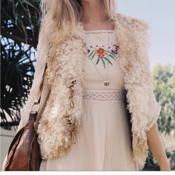 CU Amelia Dress - Picture 4 of 8